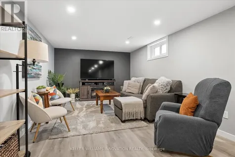 22 Brookside Crescent Kitchener ON N2N 1H1