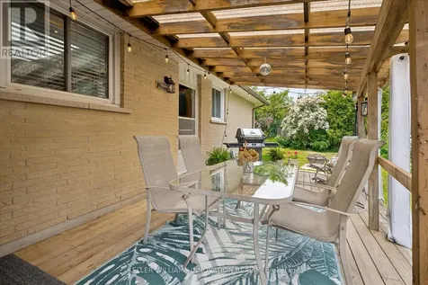 22 Brookside Crescent Kitchener ON N2N 1H1