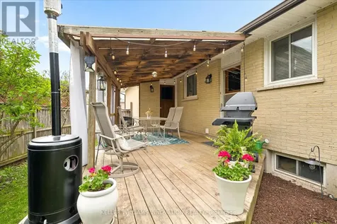 22 Brookside Crescent Kitchener ON N2N 1H1