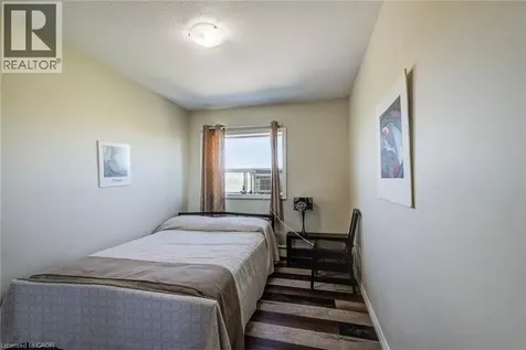 283 Fairway Road North Kitchener ON N2A 2P1