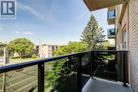 283 Fairway Road North Kitchener ON N2A 2P1