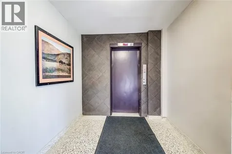 283 Fairway Road North Kitchener ON N2A 2P1