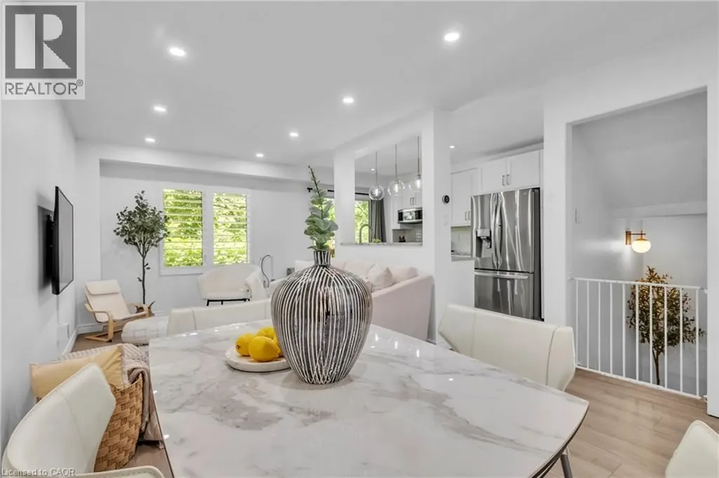 1484 Torrington Drive Mississauga ON L5V 1Y2