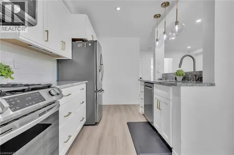 1484 Torrington Drive Mississauga ON L5V 1Y2