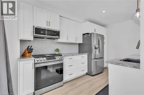 1484 Torrington Drive Mississauga ON L5V 1Y2