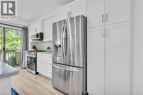 1484 Torrington Drive Mississauga ON L5V 1Y2