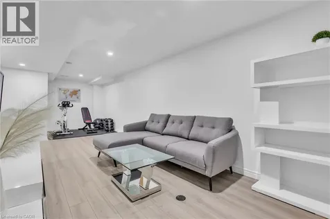 1484 Torrington Drive Mississauga ON L5V 1Y2