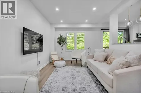 1484 Torrington Drive Mississauga ON L5V 1Y2