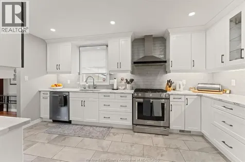3209 Halpin Road Windsor ON N8R 2B3