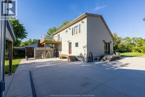 2040 Front Road North Amherstburg ON N9V 3R3