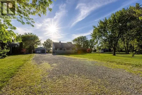 2040 Front Road North Amherstburg ON N9V 3R3
