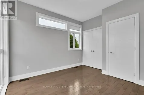 80 Empress Avenue Ottawa ON K1R 7G2