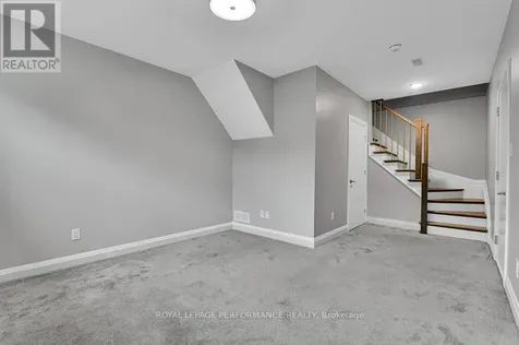 80 Empress Avenue Ottawa ON K1R 7G2