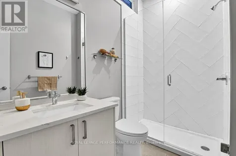 80 Empress Avenue Ottawa ON K1R 7G2