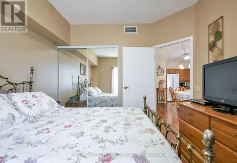 49 Raglan Street Collingwood ON L9Y 4X1