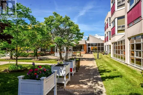 49 Raglan Street Collingwood ON L9Y 4X1