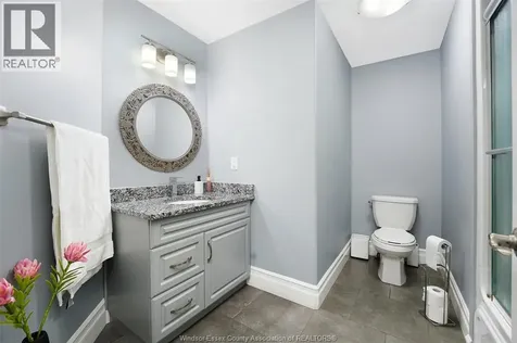 1390 Barkley Avenue Windsor ON N9P 0E8