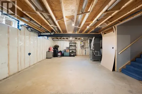 1390 Barkley Avenue Windsor ON N9P 0E8