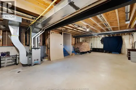 1390 Barkley Avenue Windsor ON N9P 0E8