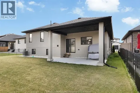 1390 Barkley Avenue Windsor ON N9P 0E8
