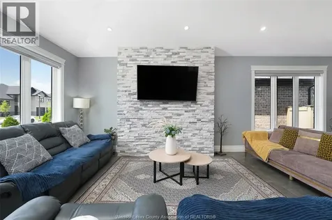 1390 Barkley Avenue Windsor ON N9P 0E8
