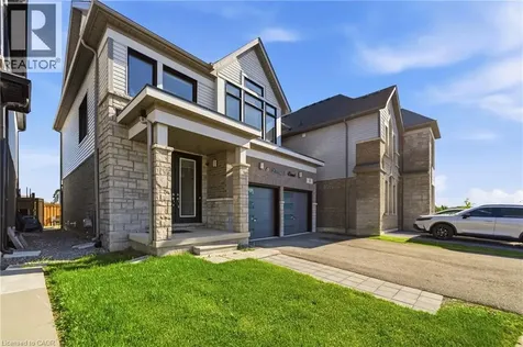 8 Pinnacle Court Hamilton ON L0R 1W0
