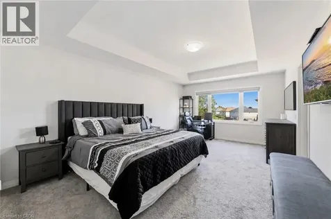 8 Pinnacle Court Hamilton ON L0R 1W0