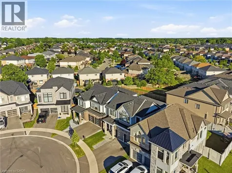 8 Pinnacle Court Hamilton ON L0R 1W0