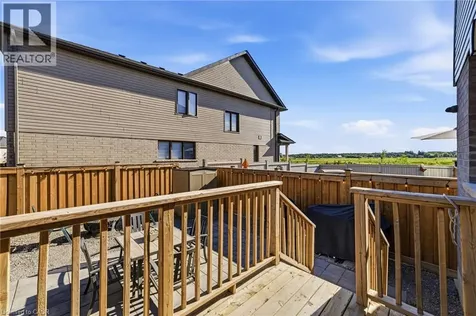 8 Pinnacle Court Hamilton ON L0R 1W0