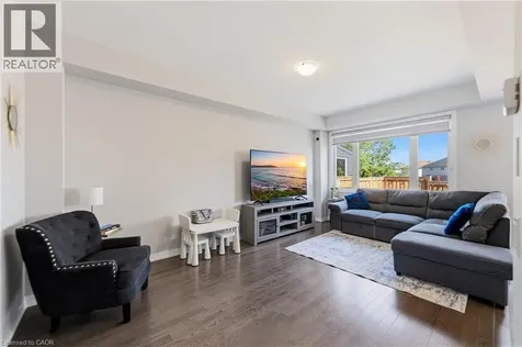 8 Pinnacle Court Hamilton ON L0R 1W0