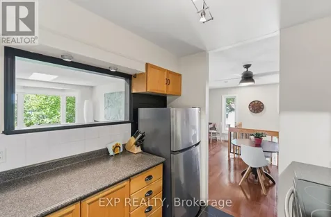 2 Stonebank Crescent Ottawa ON K2H 9M1