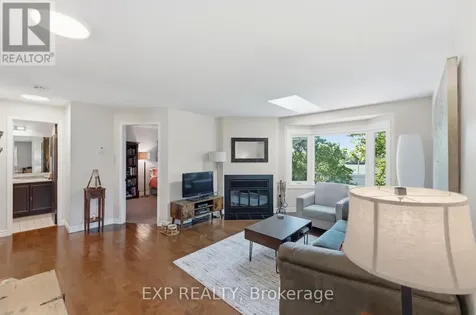 2 Stonebank Crescent Ottawa ON K2H 9M1