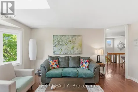 2 Stonebank Crescent Ottawa ON K2H 9M1