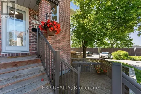 2 Stonebank Crescent Ottawa ON K2H 9M1