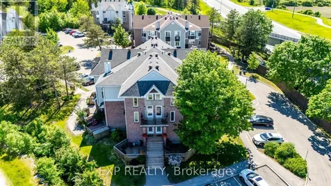2 Stonebank Crescent Ottawa ON K2H 9M1