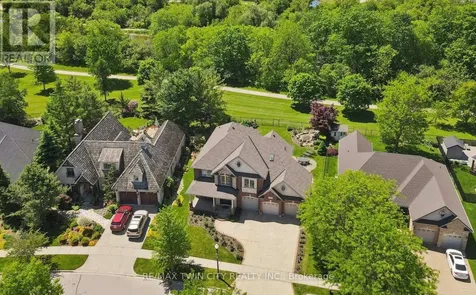 74 Pennsylvania Crescent Kitchener ON N2P 2S6