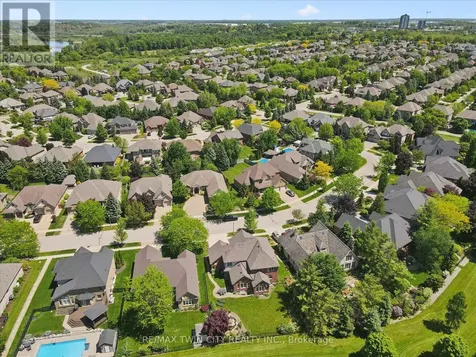 74 Pennsylvania Crescent Kitchener ON N2P 2S6