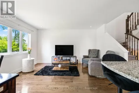 1144 Clement Court Cornwall ON K6H 0G3