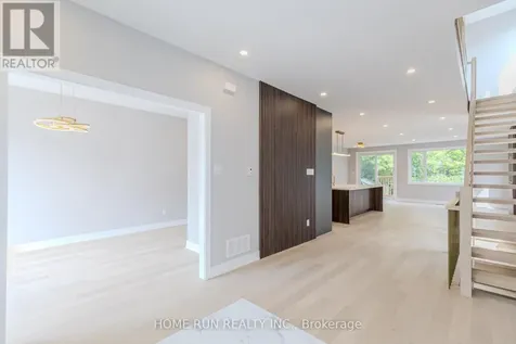 295 Dovercourt Avenue Ottawa ON K1Z 7H4