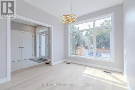 295 Dovercourt Avenue Ottawa ON K1Z 7H4