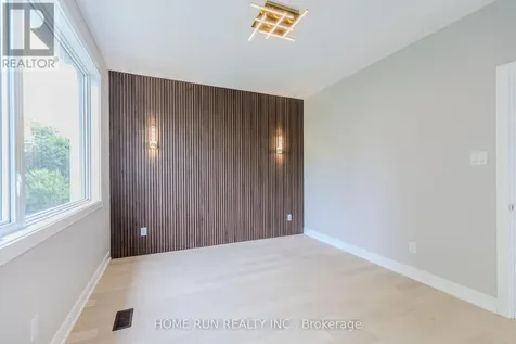 295 Dovercourt Avenue Ottawa ON K1Z 7H4