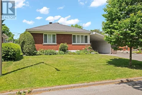 839 Weston Drive Ottawa ON K1G 1W5