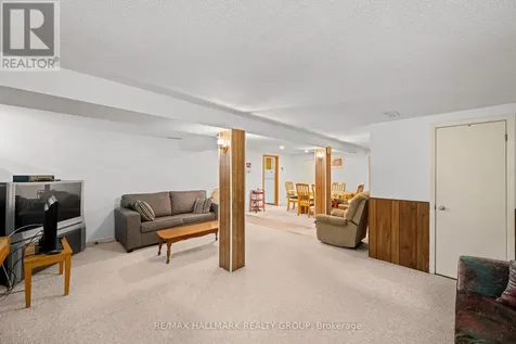 839 Weston Drive Ottawa ON K1G 1W5