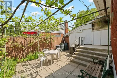 839 Weston Drive Ottawa ON K1G 1W5