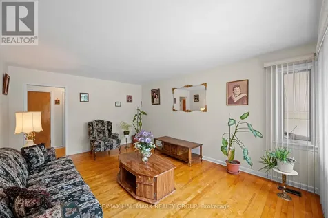 839 Weston Drive Ottawa ON K1G 1W5