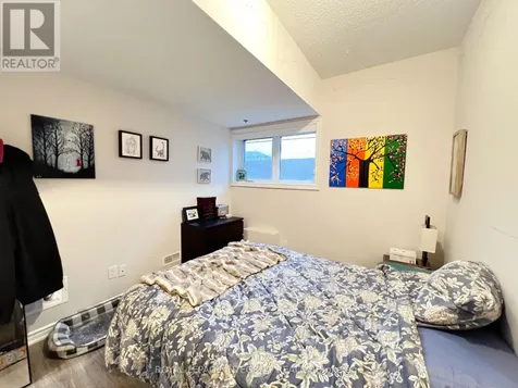 513 Ozawa Private Ottawa ON K1K 4Z8