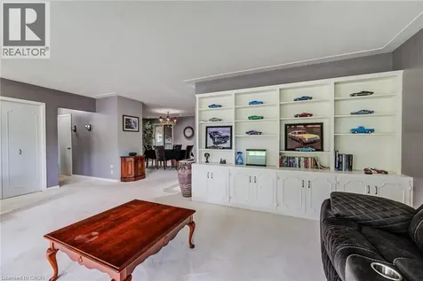 192 Warren Road Kitchener ON N2M 4T7