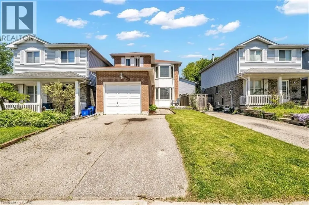 732 Bennett Crescent Oshawa ON L1K 1T6