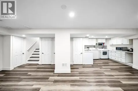732 Bennett Crescent Oshawa ON L1K 1T6