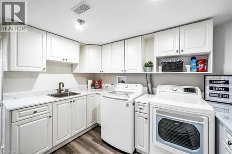 732 Bennett Crescent Oshawa ON L1K 1T6